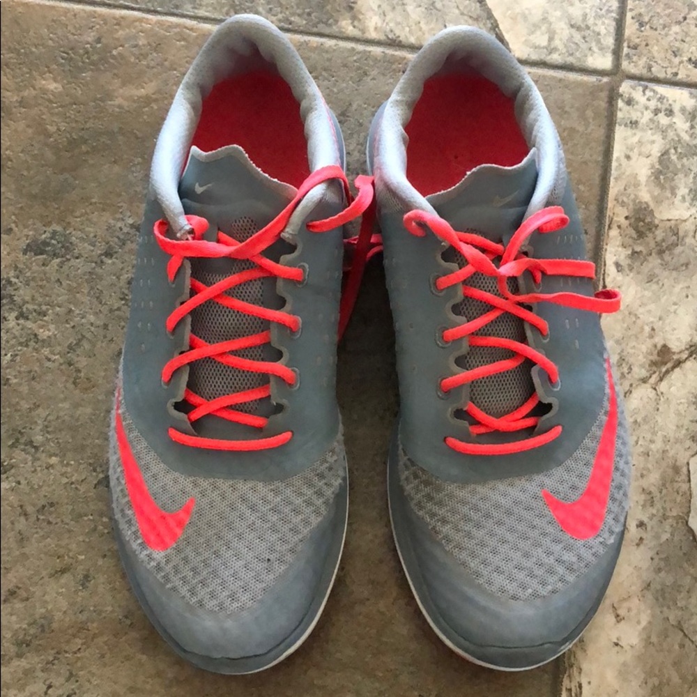 Nike tennies